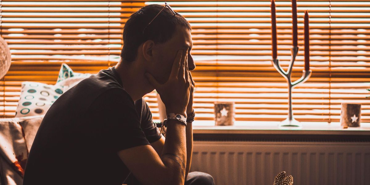 People Share Red Flags About Dating That Everyone Should Look Out For