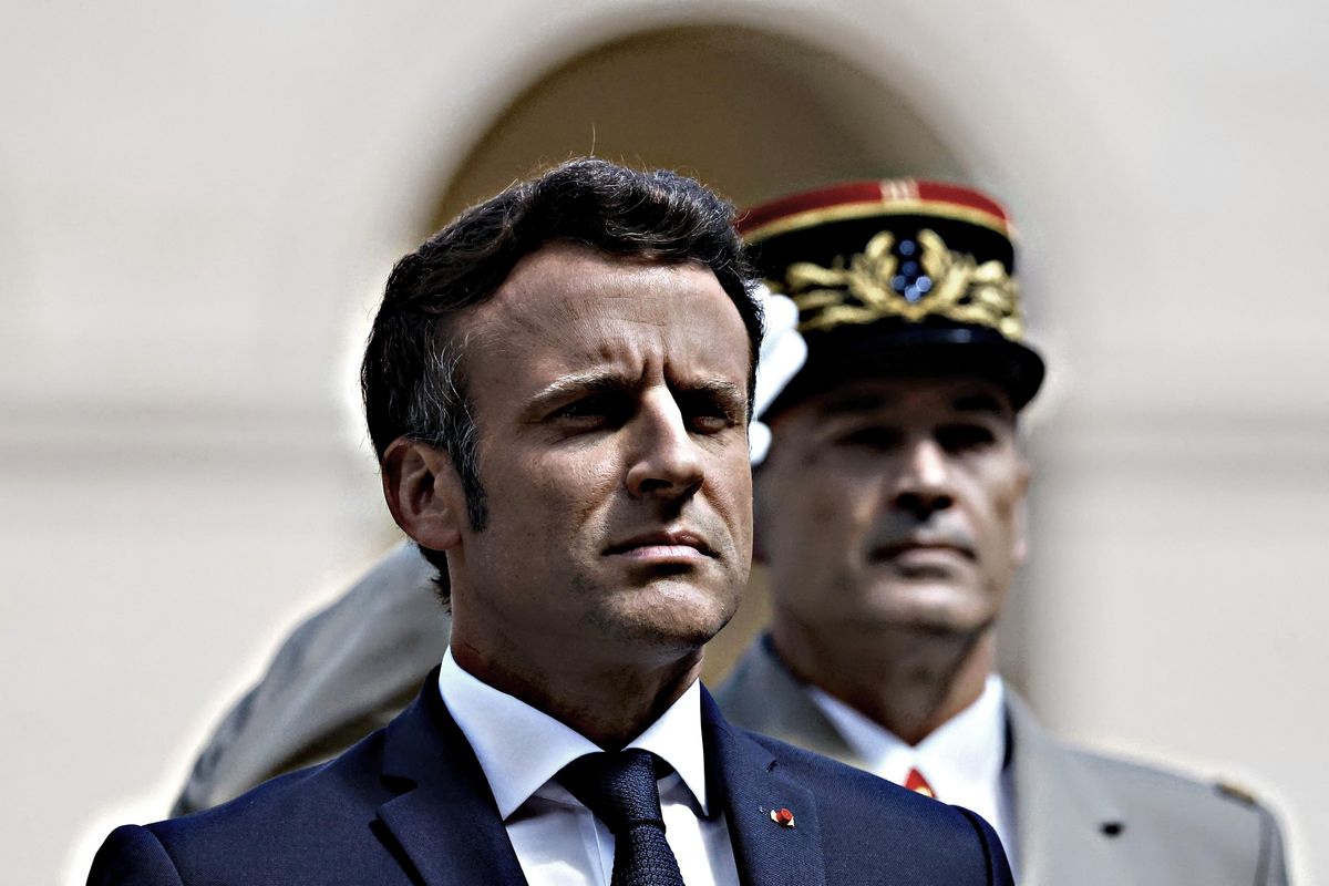 Meno ius soli, più educazione militare. Macron rimette in riga le ex colonie