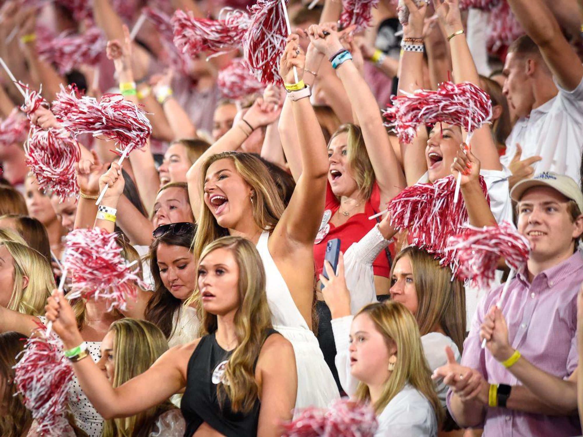 I'm a Southerner who doesn't like football. Here's how I cope., image size:2000x1500