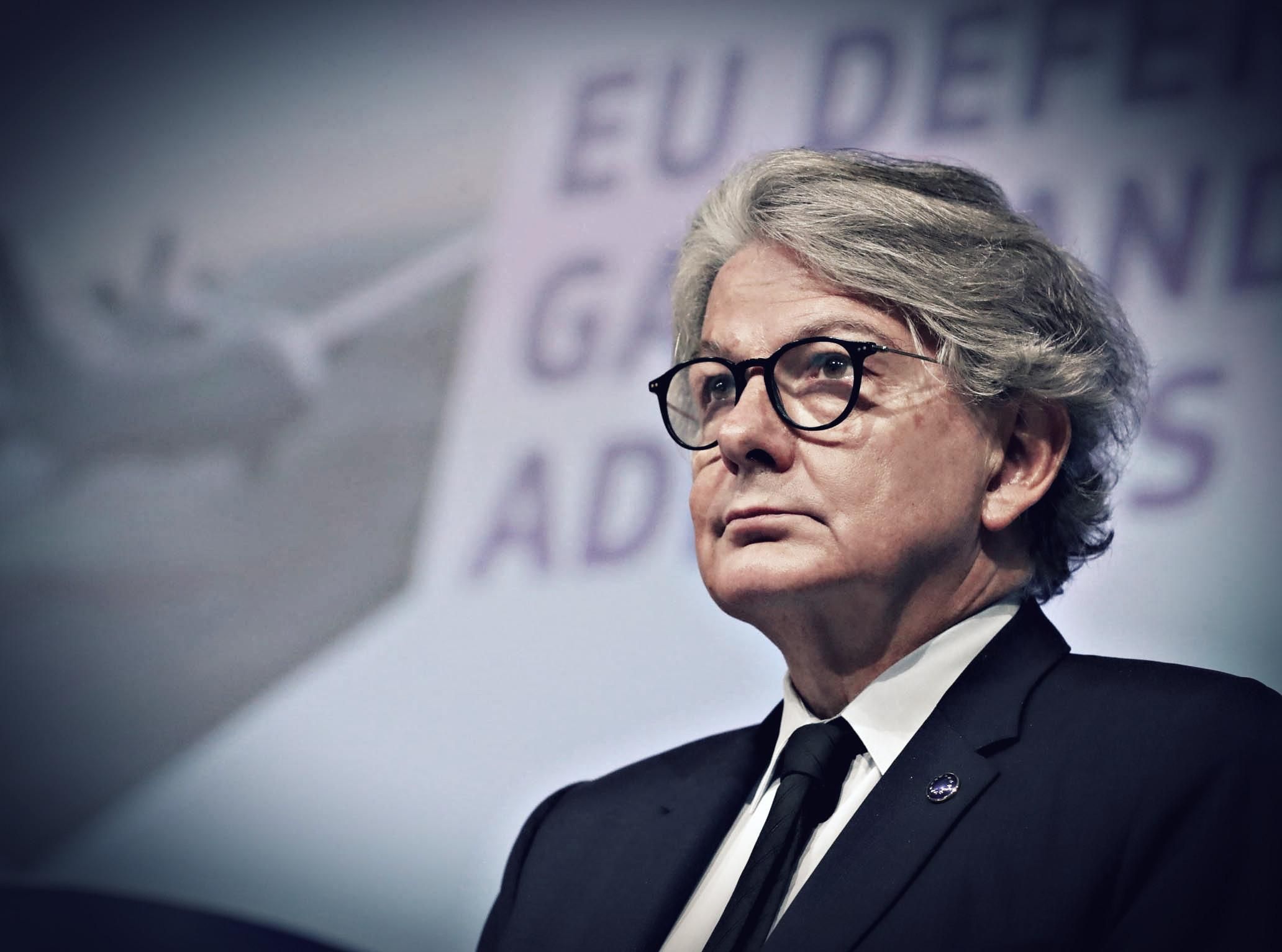 L’Ue ora brucia i manuali di austerity. Le restano quelli su tasse e dirigismo