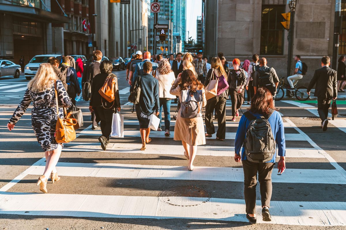 La neolingua progressista manipola la realtà