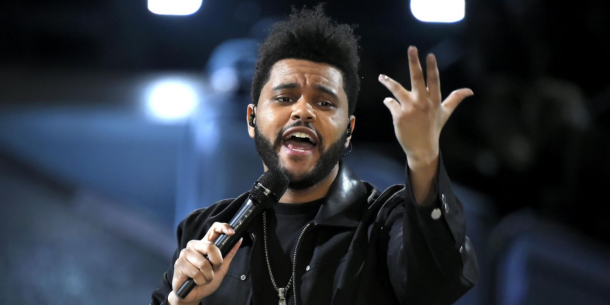 The Weeknd Stops Concert Mid-Song After Losing His Voice
