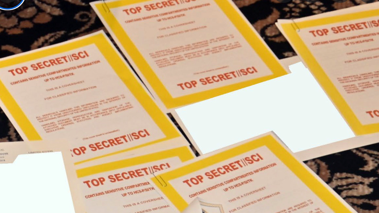 Bombshell FBI Filing Shows Top Secret Documents In Trump's Office