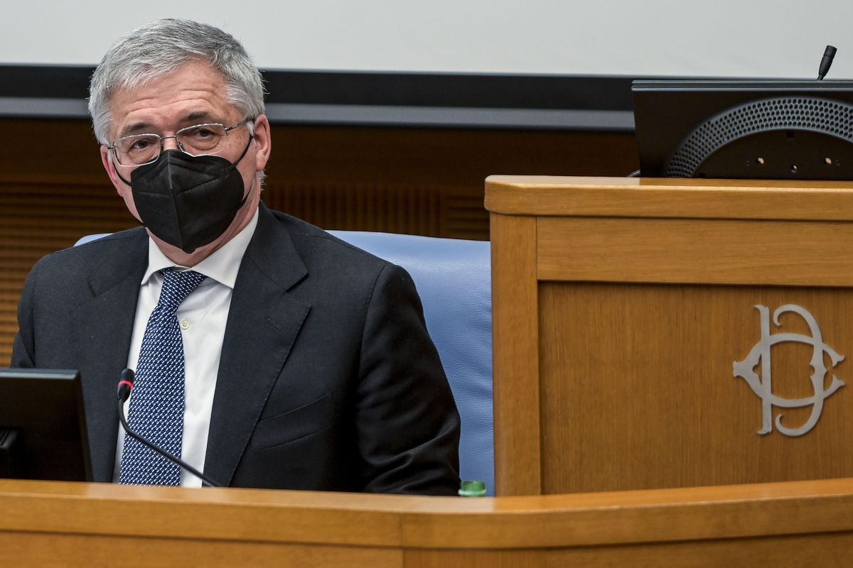 Aiuti bis: il Mef chiede uno stop e i partiti ritirano gli emendamenti
