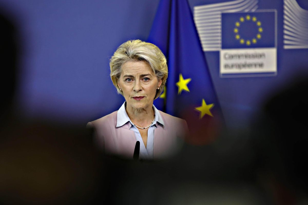 Pronto il piano von der Leyen. Razionamenti obbligati, tasse e tetti a prezzi e ricavi