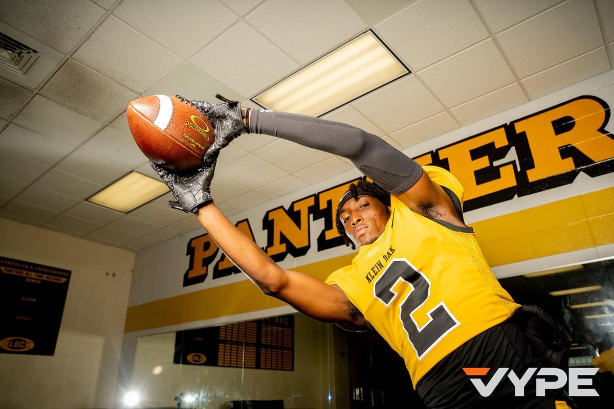 The Alpha: Black Is Oak's Big Man On Campus