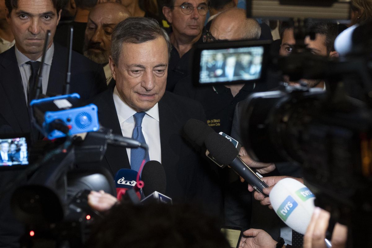 Il gioco di prestigio di Draghi sugli aiuti. Nemmeno un euro arriva da nuovi fondi