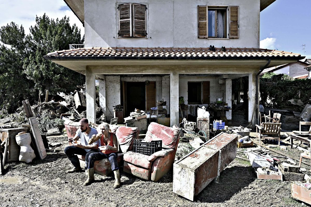 Procura di Ancona: «Comuni non allertati dalla Regione». Indagini sui tabulati