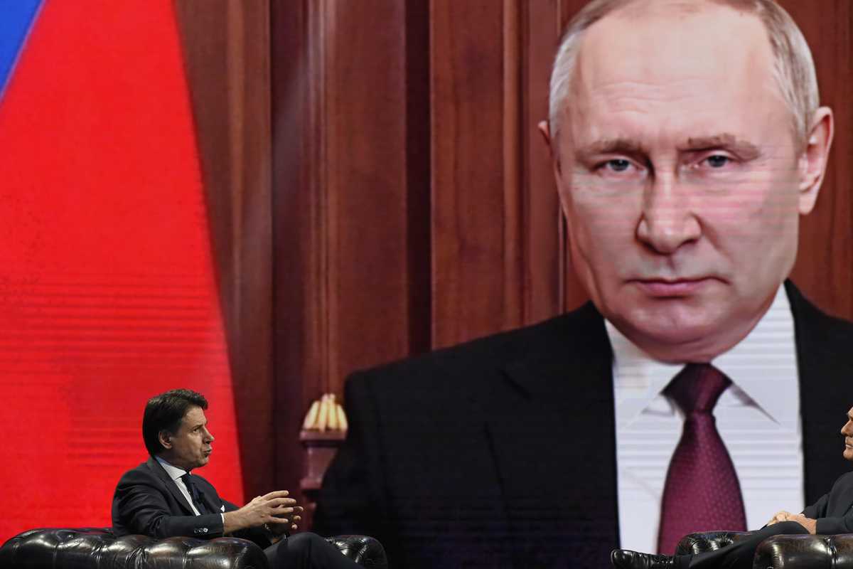 Letta si gioca persino la carta Putin. «Se qui vince la destra lui festeggia»