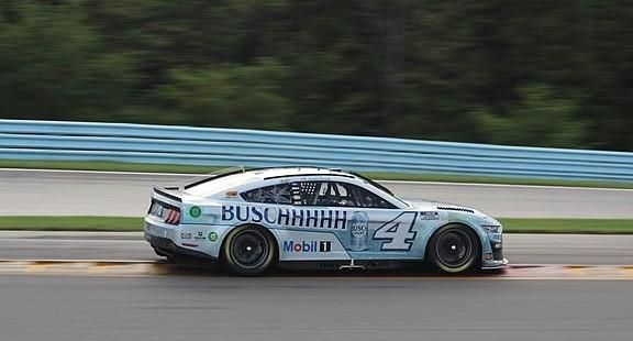 NASCAR playoffs at Bristol: Bass Pro Shops Night Race preview, picks