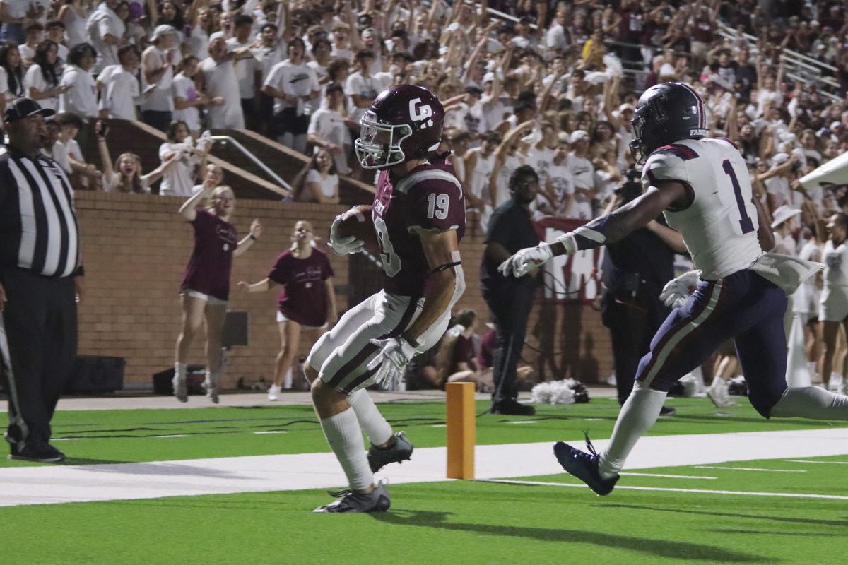 Clicking in all phases, Cinco Ranch dominates Tompkins to go to 3-1