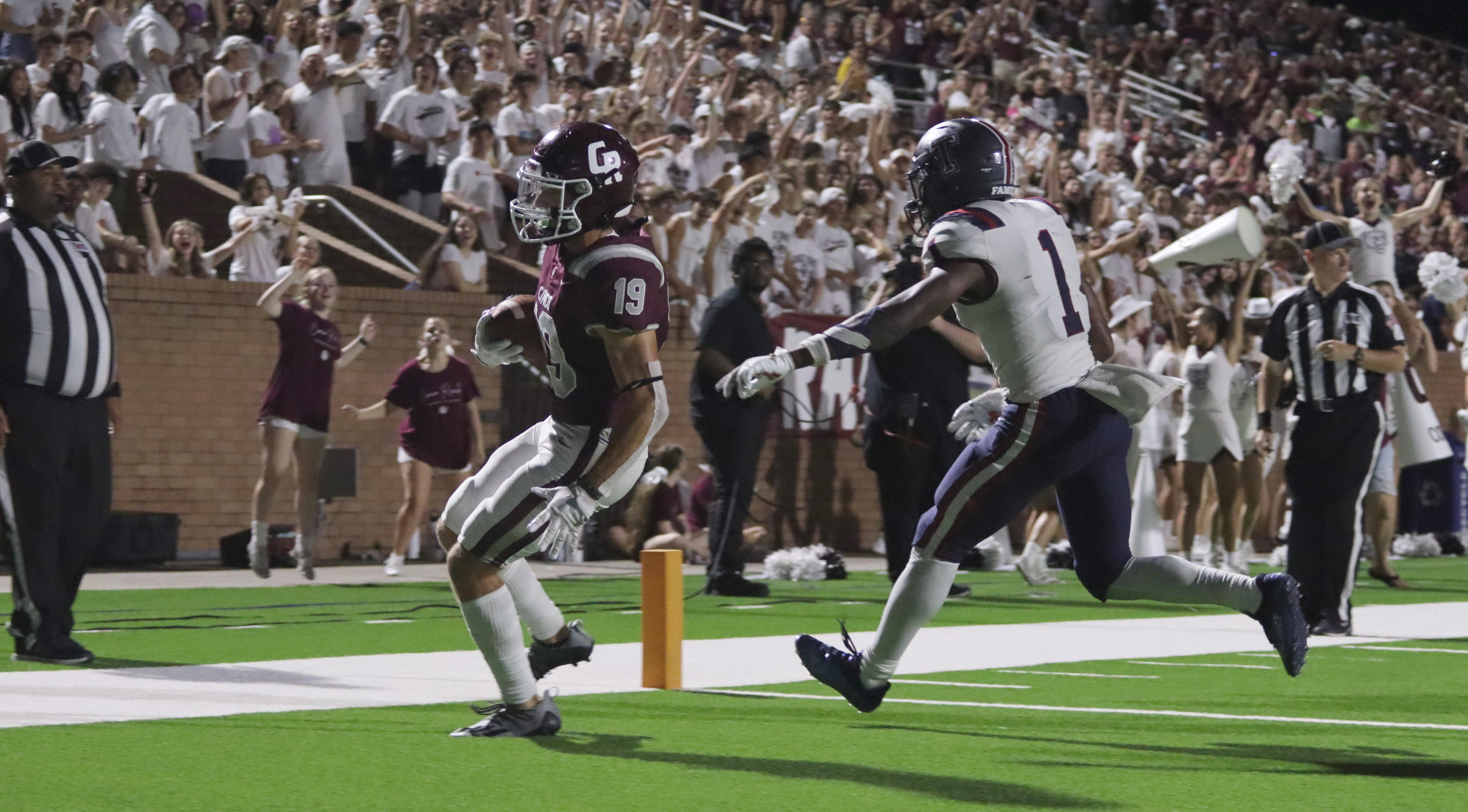 Clicking in all phases, Cinco Ranch dominates Tompkins to go to 3-1