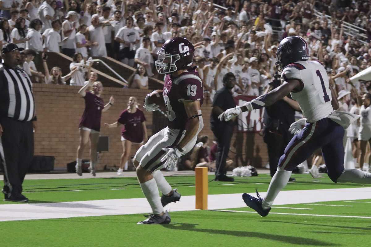 Clicking in all phases, Cinco Ranch dominates Tompkins to go to 3-1