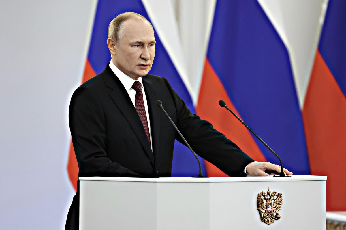 Il Cremlino frena sulle armi nucleari. Gli ucraini avanzano nel Donbass