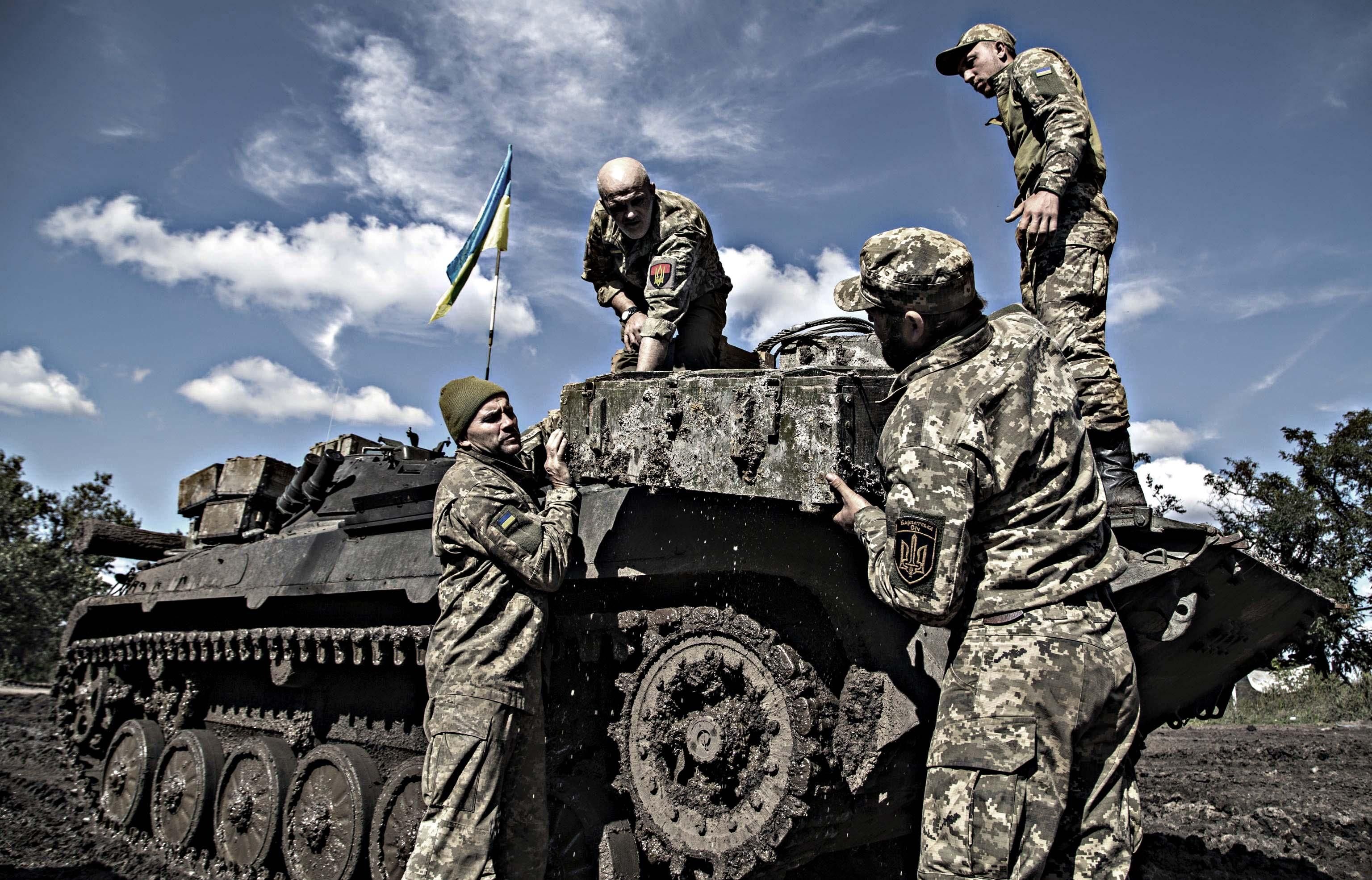 Per combattere una guerra infinita son pronti a strangolare gli italiani