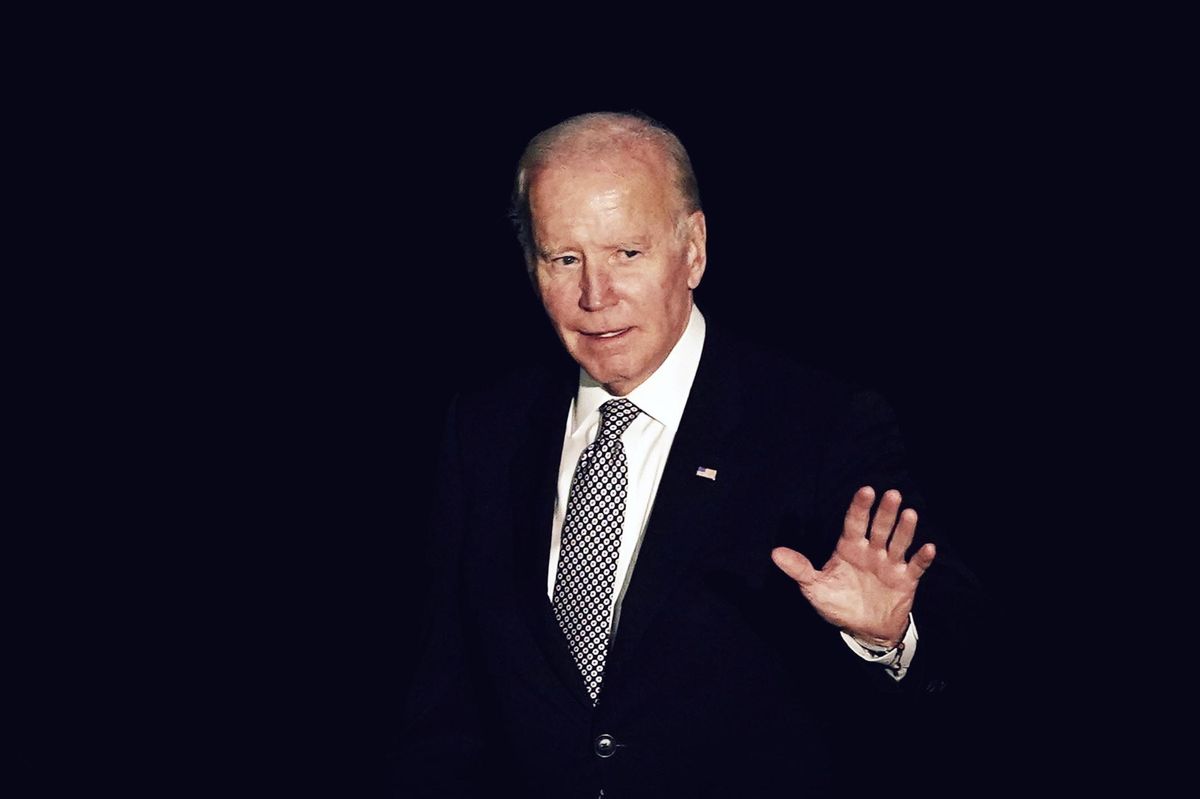 Biden evoca l’Armageddon nucleare ma la Casa Bianca spegne l’incendio