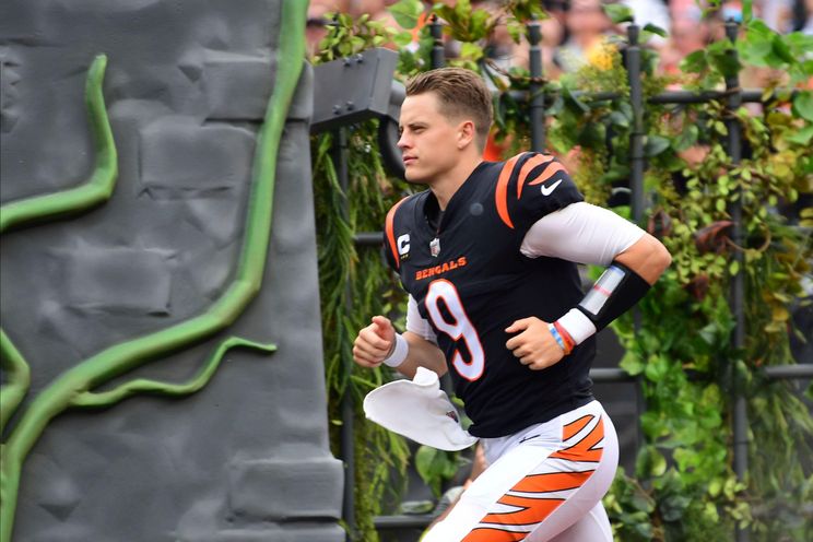 Bengals' Joe Burrow gave game-worn jersey to Kid Cudi