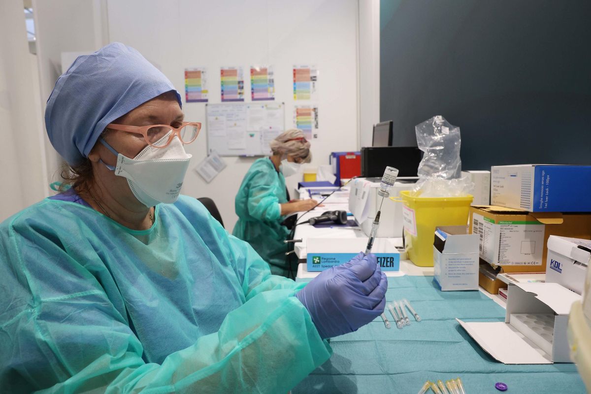 L’Iss insabbia i dati «scomodi» sull’efficacia della quarta dose