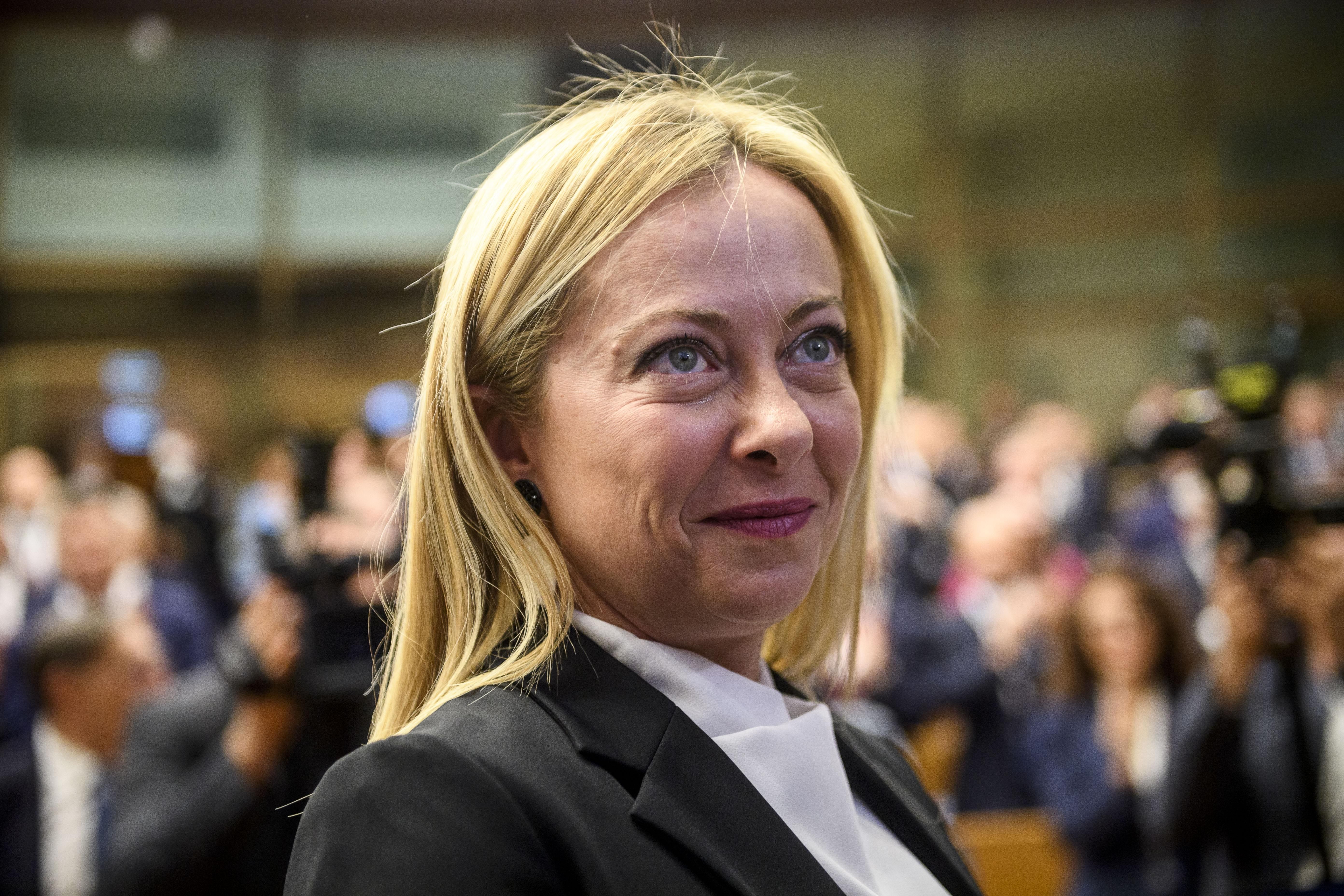 La Meloni vince e rimanda al mittente i ricatti