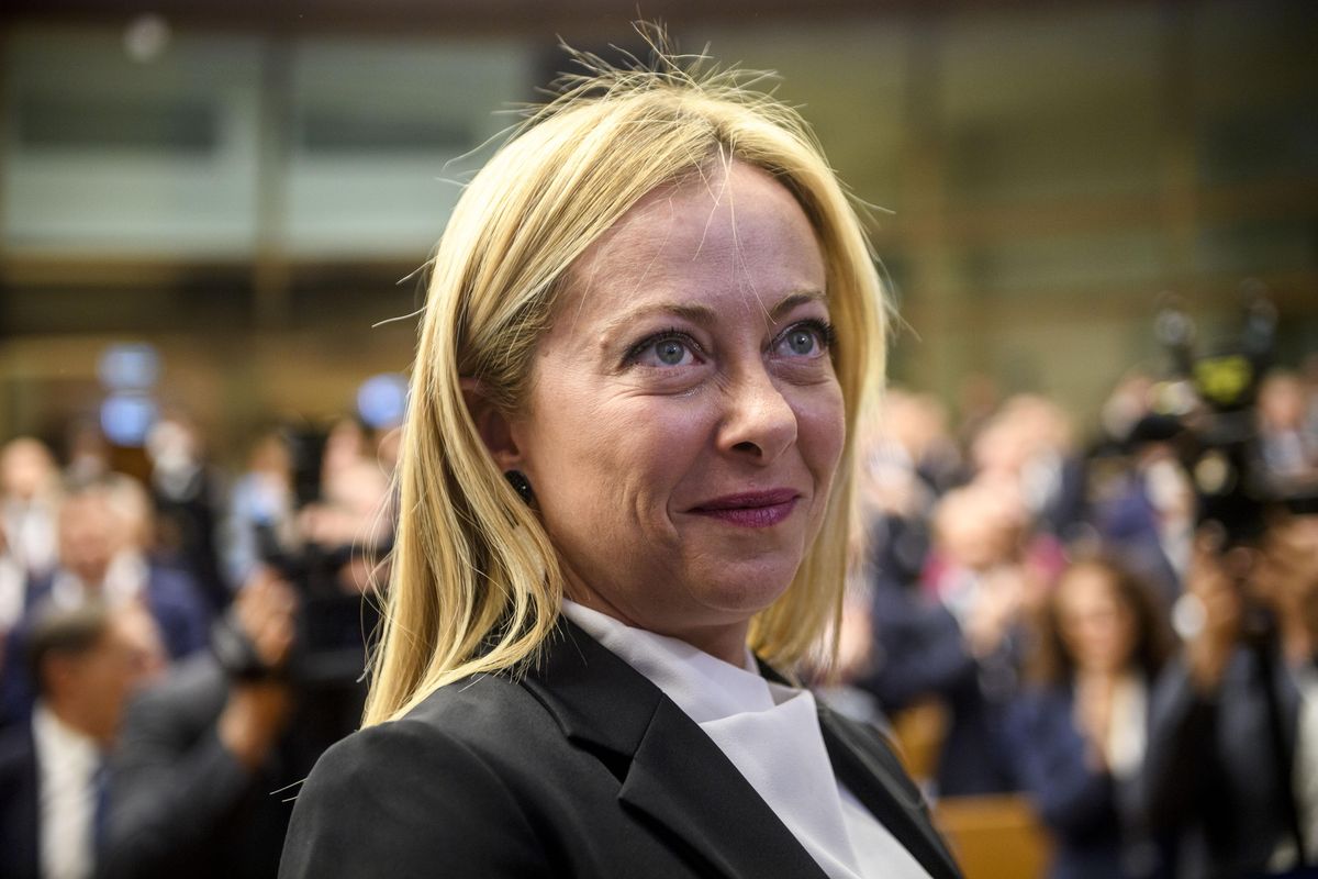 La Meloni vince e rimanda al mittente i ricatti