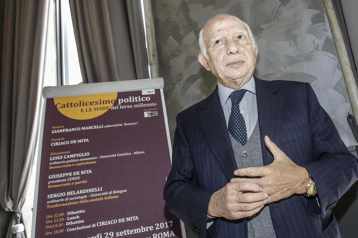 Paolo Cirino Pomicino: «Draghi in ginocchio a Parigi simbolo del degrado italiano»