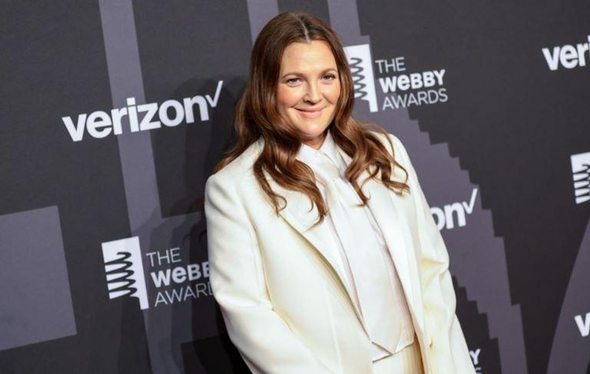 Drew Barrymore Sex Porn Real - Drew Barrymore clarifies her thoughts on celibacy - Upworthy