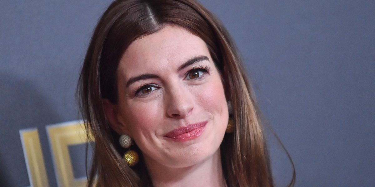 Anne Hathaway Reflects on Viral 'Hathahate' Movement