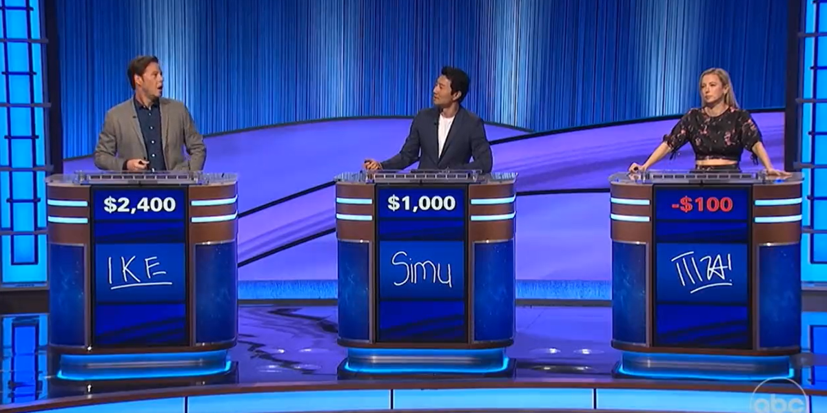 Simu Liu Mocks Ike Barinholtz's 'Filipinos' Answer On 'Celebrity