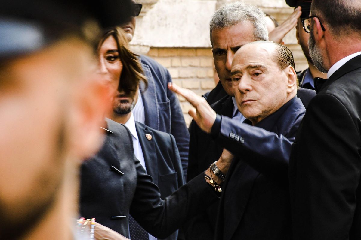 Danno lezioni al Cav ma dovrebbero tacere