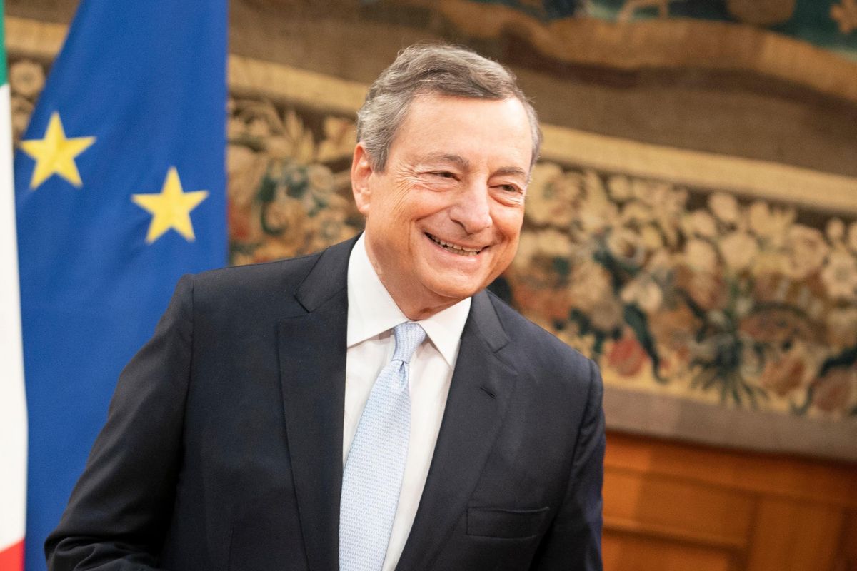 Adesso che se ne va, Draghi fa la voce grossa sul gas ma rischia il flop