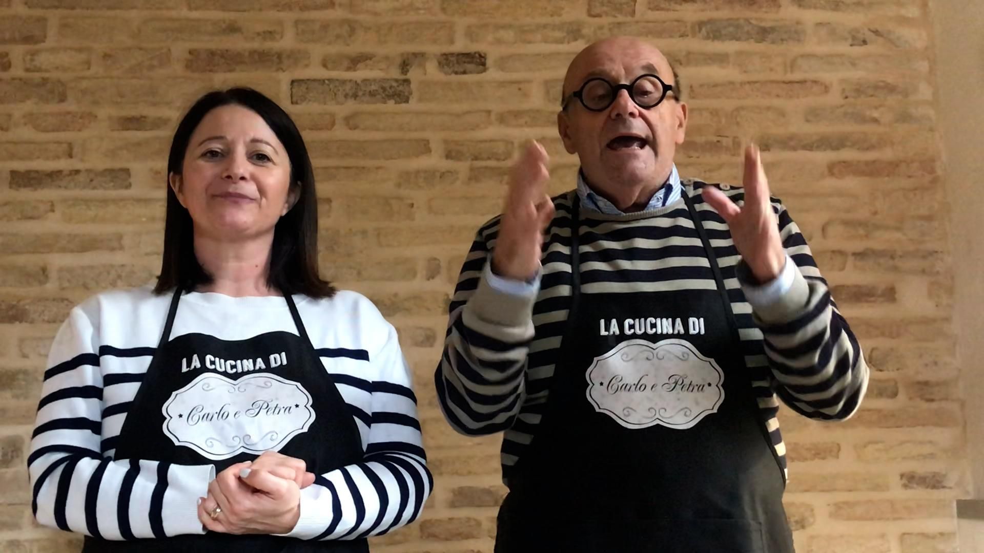 Le pillole di galateo di Petra e Carlo: il dress code del giuramento