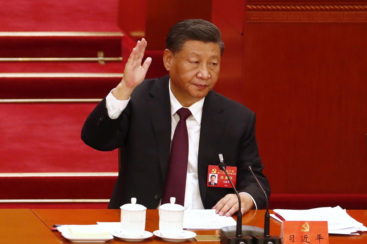 Il mandato eterno di Xi Jinping inizia tra epurazioni e minacce a Taiwan