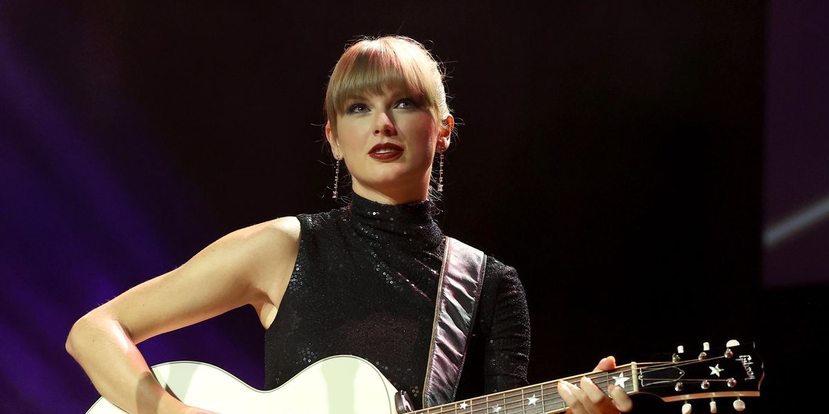 Celebrities React to Taylor Swift's 'Midnights' Album