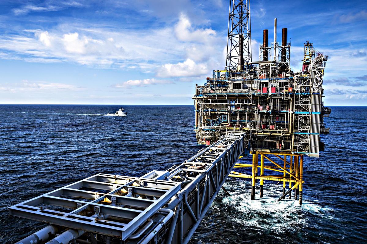 Il caldo spinge giù il prezzo del gas. Ma il problema è solo rimandato