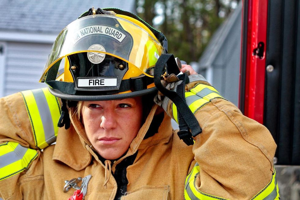 3-reasons-to-become-a-firefighter-and-3-risks-you-might-not-expect