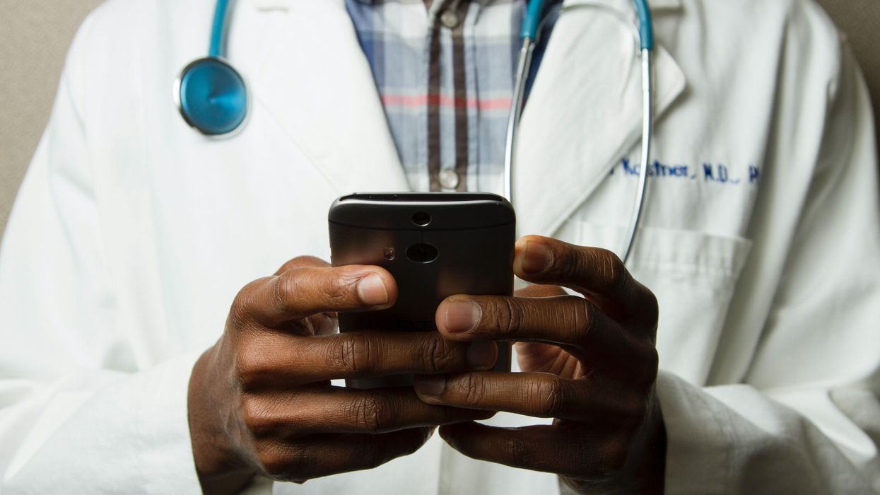Doctors Share Their Patients' Worst Cases Of 'So, I Googled My Symptoms...'