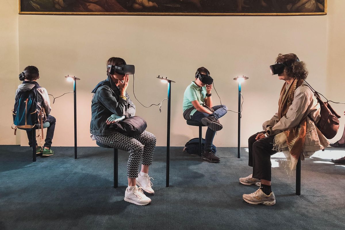 Virtual Reality, therapy, reliving trauma