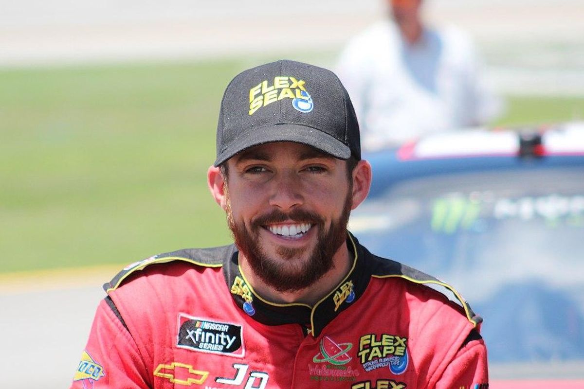 NASCAR championship at Phoenix: Preview, picks