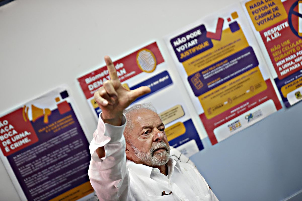 Lula ricatta le famiglie povere. Aiuti solo a chi fa vaccinare i figli