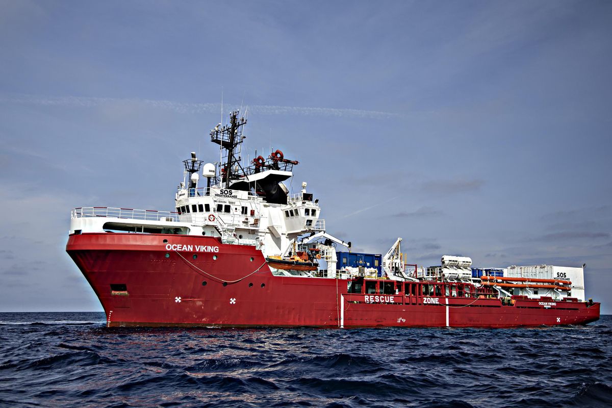 La Francia cede e apre un porto. A Catania tutti giù dalla Geo Barents