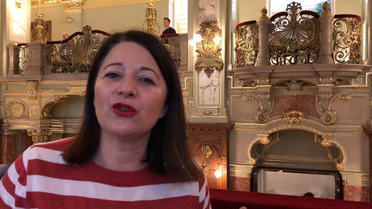 Le pillole di Petra e Carlo: il galateo nel caffè più bello del mondo