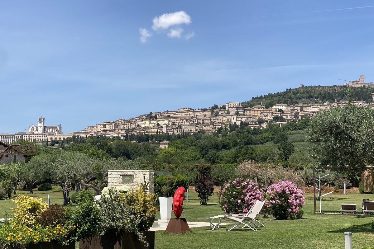 Foliage nella natura, borghi e bontà regionali per i weekend di autunno