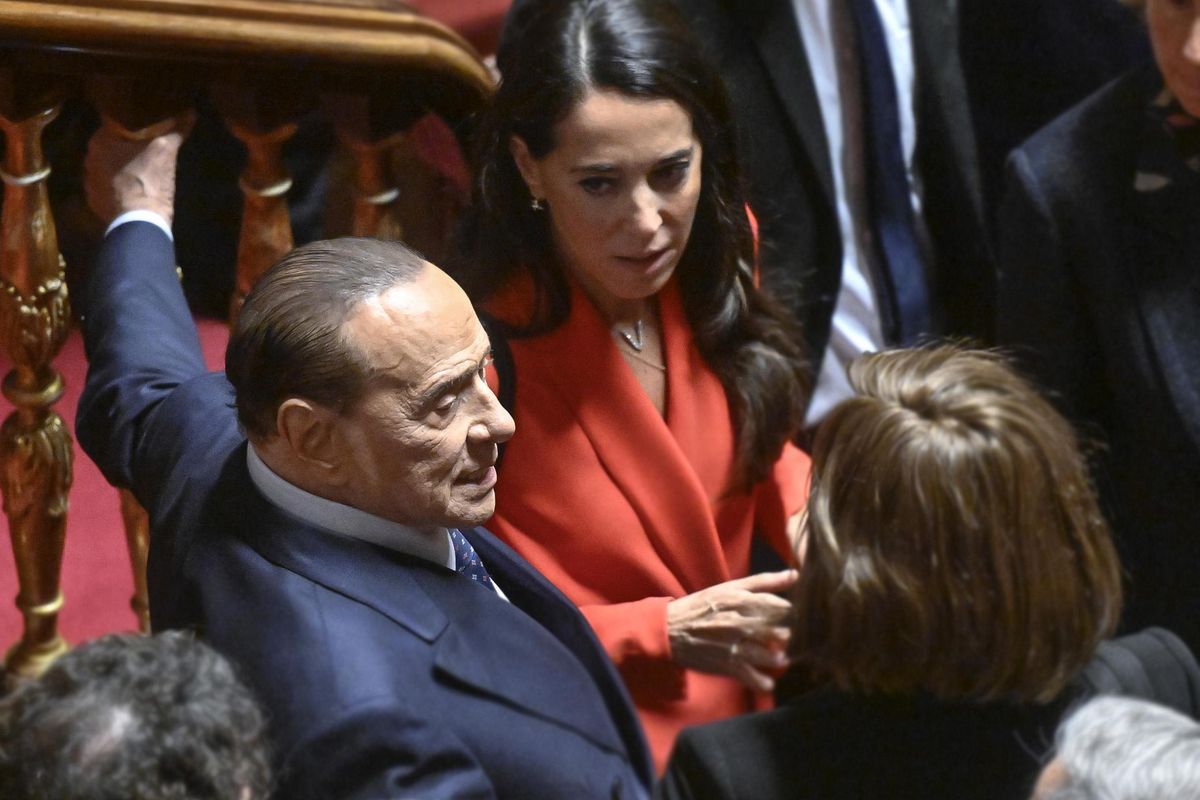 Il Cav ricuce lo strappo e torna a trattare