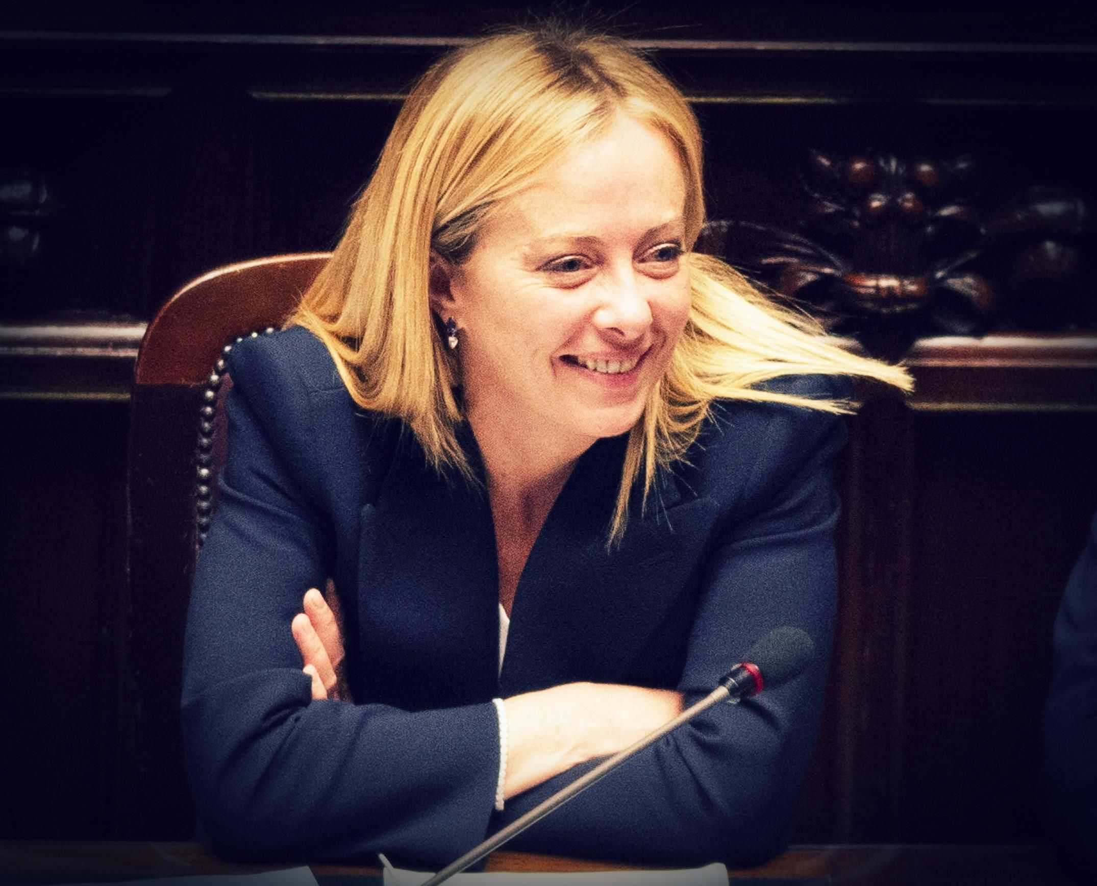 È brava, anzi no. I media progressisti vanno in tilt davanti alla Meloni