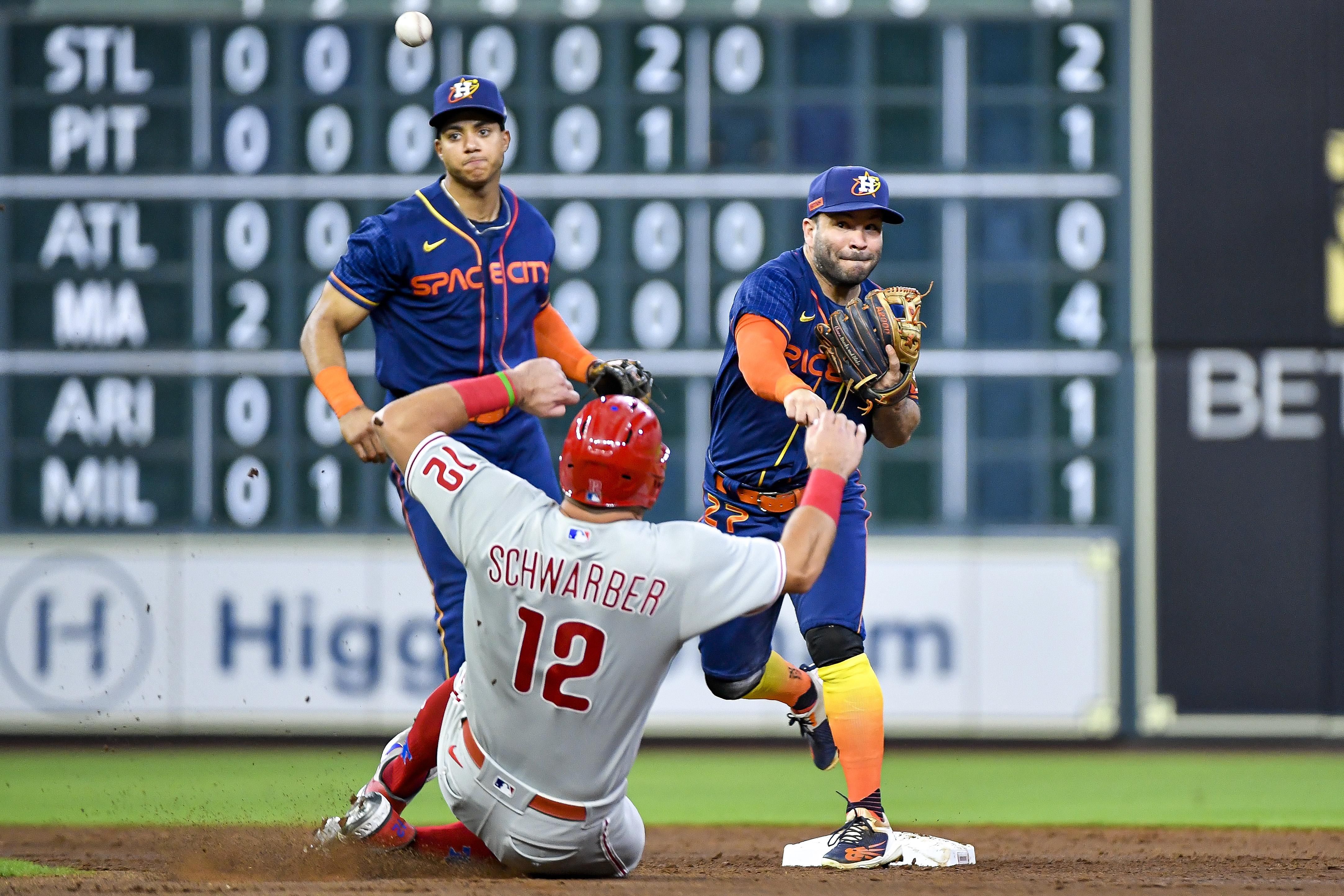 Decisive factors for Astros in series opener against Phillies