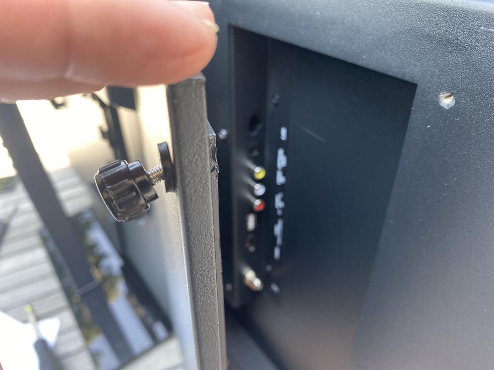 Furrion Aurora Full Sun Smart 4K UHD LED Outdoor TV Review Gearbrain