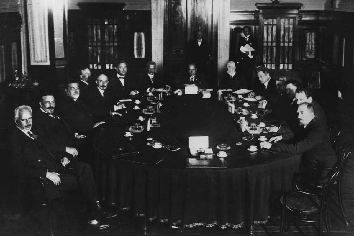 Il primo governo Mussolini tra rivoluzione e continuità
