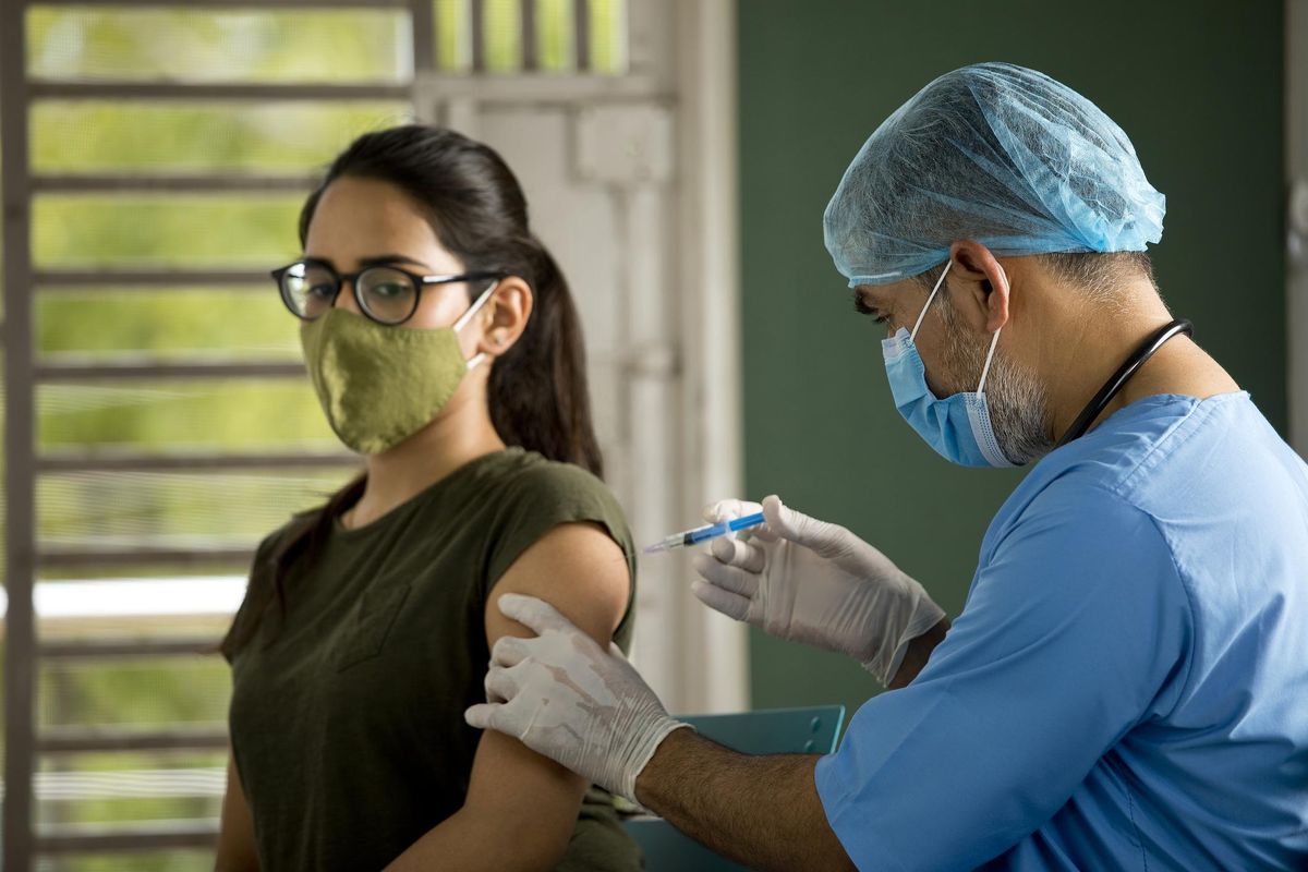 Nuovi studi e il bollettino Iss smontano le balle sui vaccini