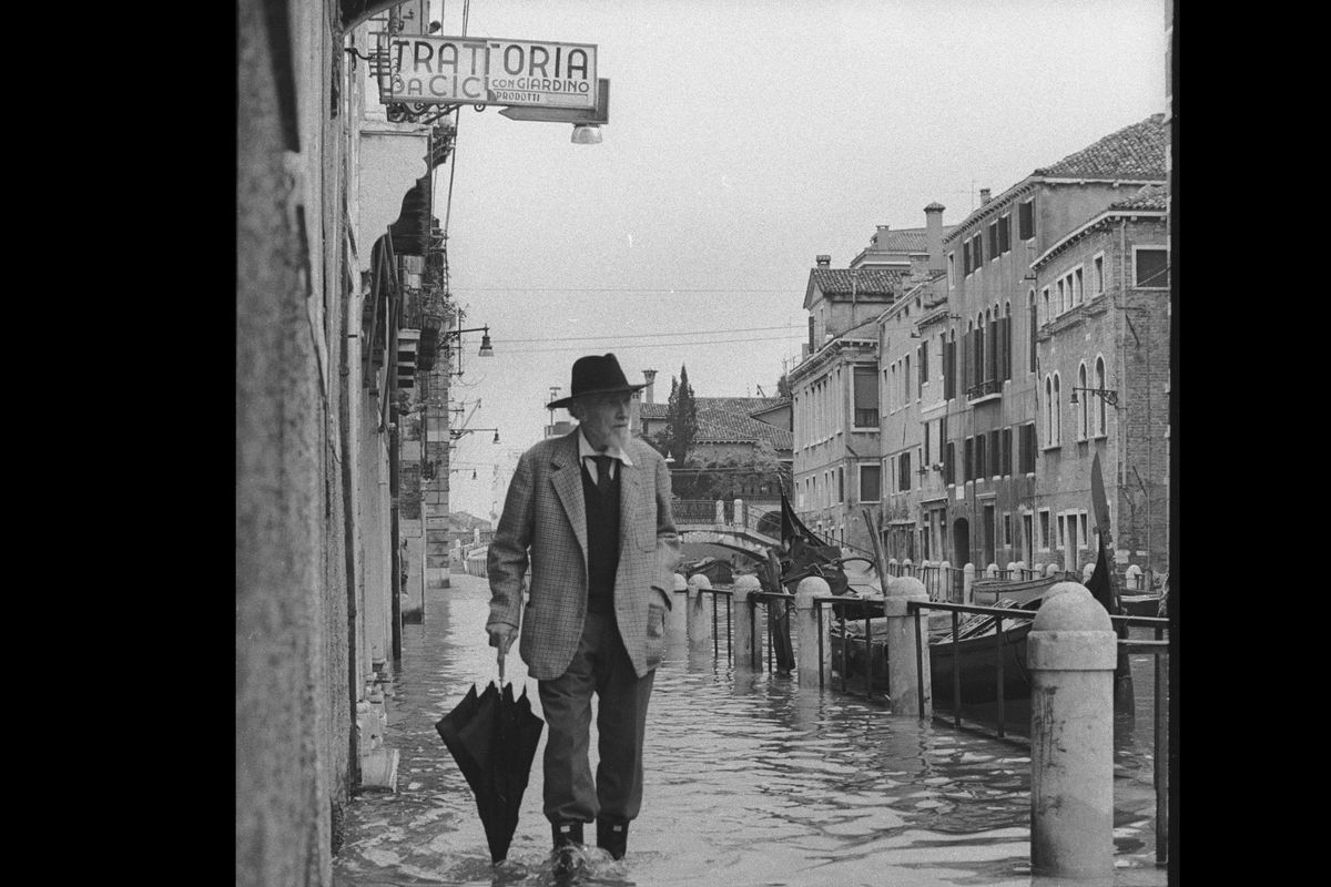 Effemeridi: dalla morte di Ezra Pound agli attentati di Parigi