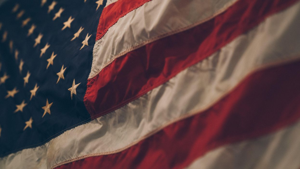 Americans Who Have Moved To Another Country Share The Pros And Cons Of Their New Home
